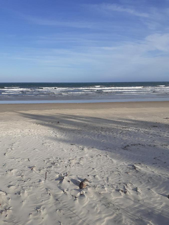 Apartamento Aconchegante 2 Quartos Com Suite Na Praia De กวายบิม ภายนอก รูปภาพ